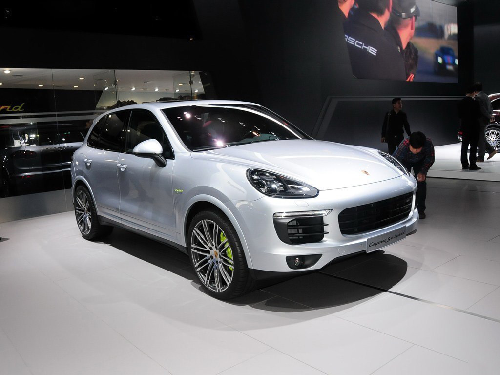 cayenne新能源2016款 cayenne s e-hybrid 3.0t