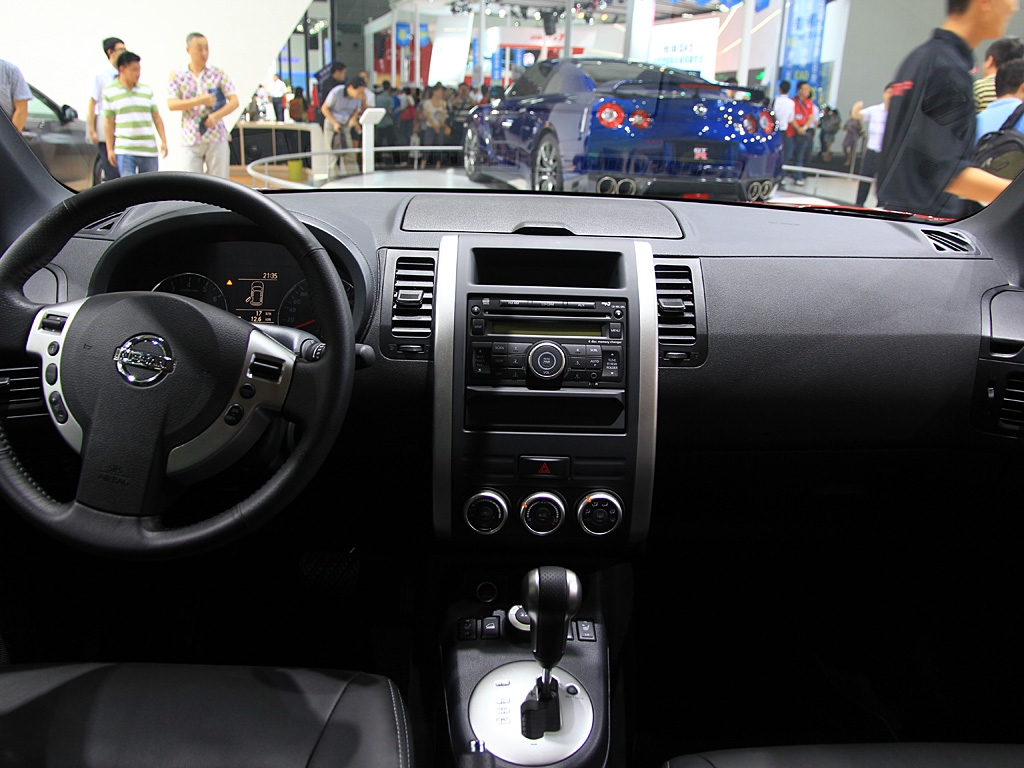 奇骏2012款 2.5l cvt至尊版 4wd内饰图片 – 车主之家