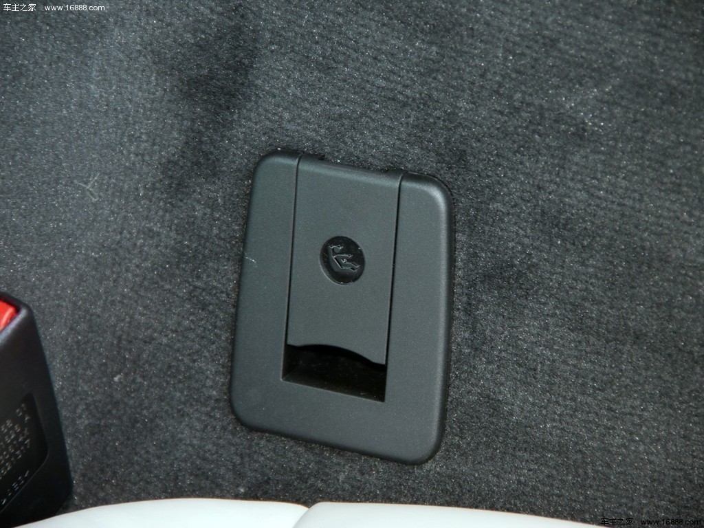 宝马i82014款 高配型