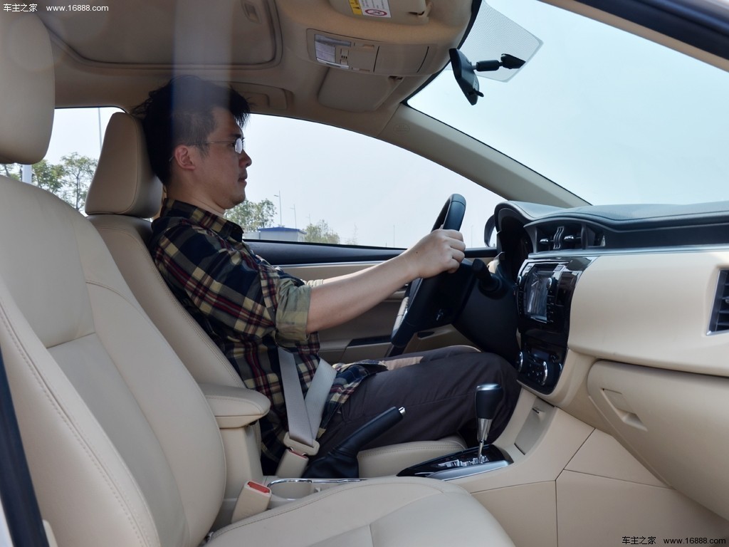 卡罗拉2014款 1.8L CVT 至高版