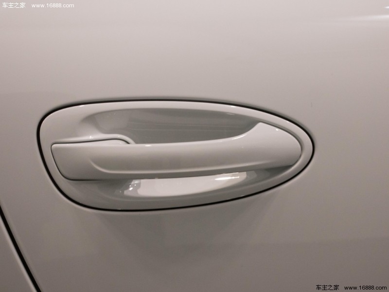保时捷9112014款 Martini Racing Edition