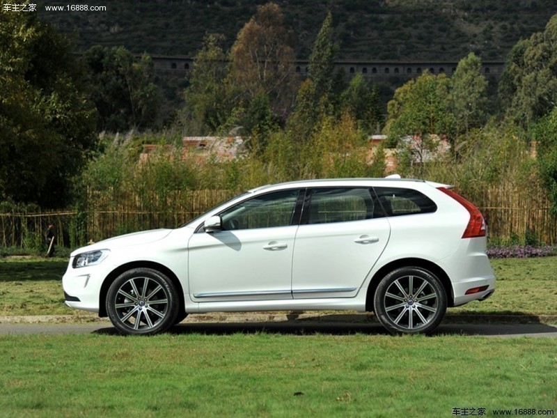 沃尔沃XC60 2015款 2.5T T6 AWD 智越版