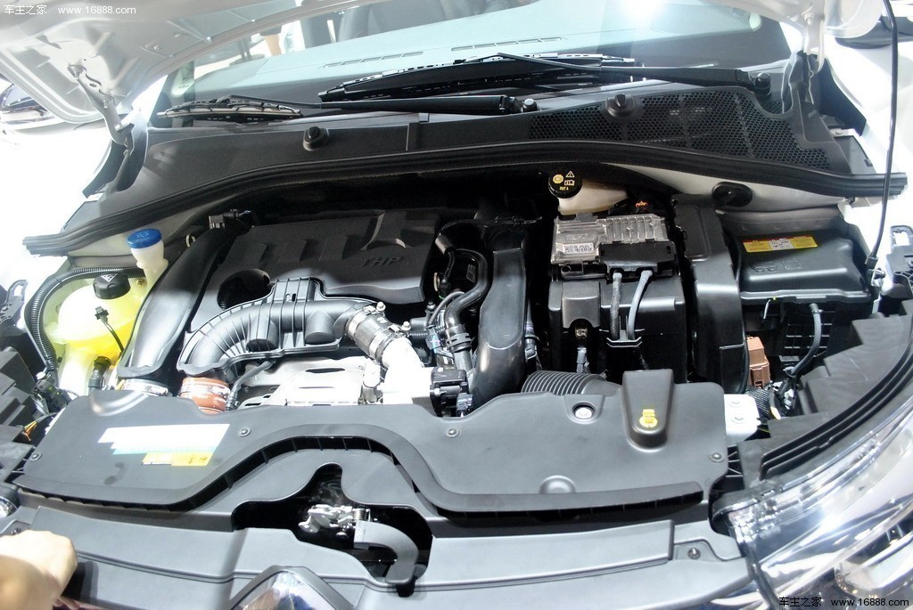 雪铁龙C3-XR2014款基本型