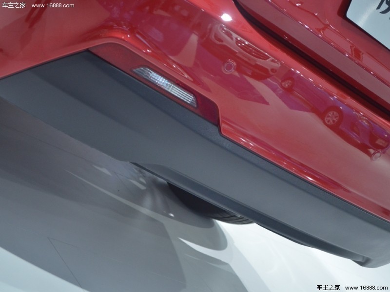 悦翔V7 2015款 1.6L 自动乐趣型