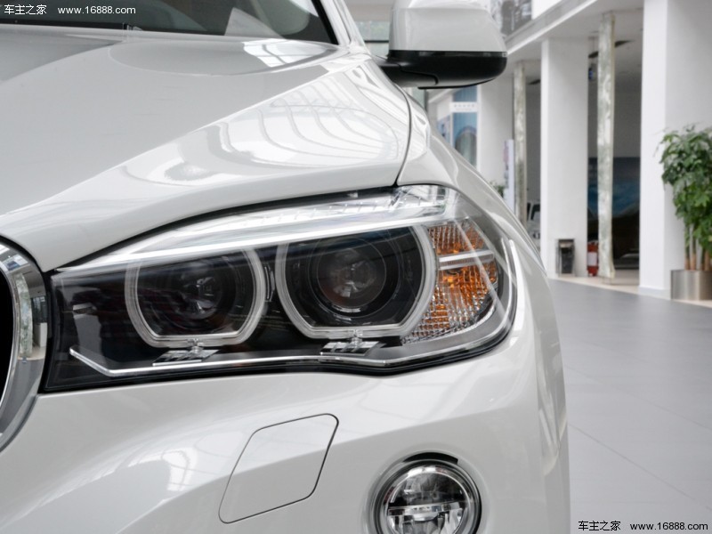 宝马X615款 xDrive35i 豪华型