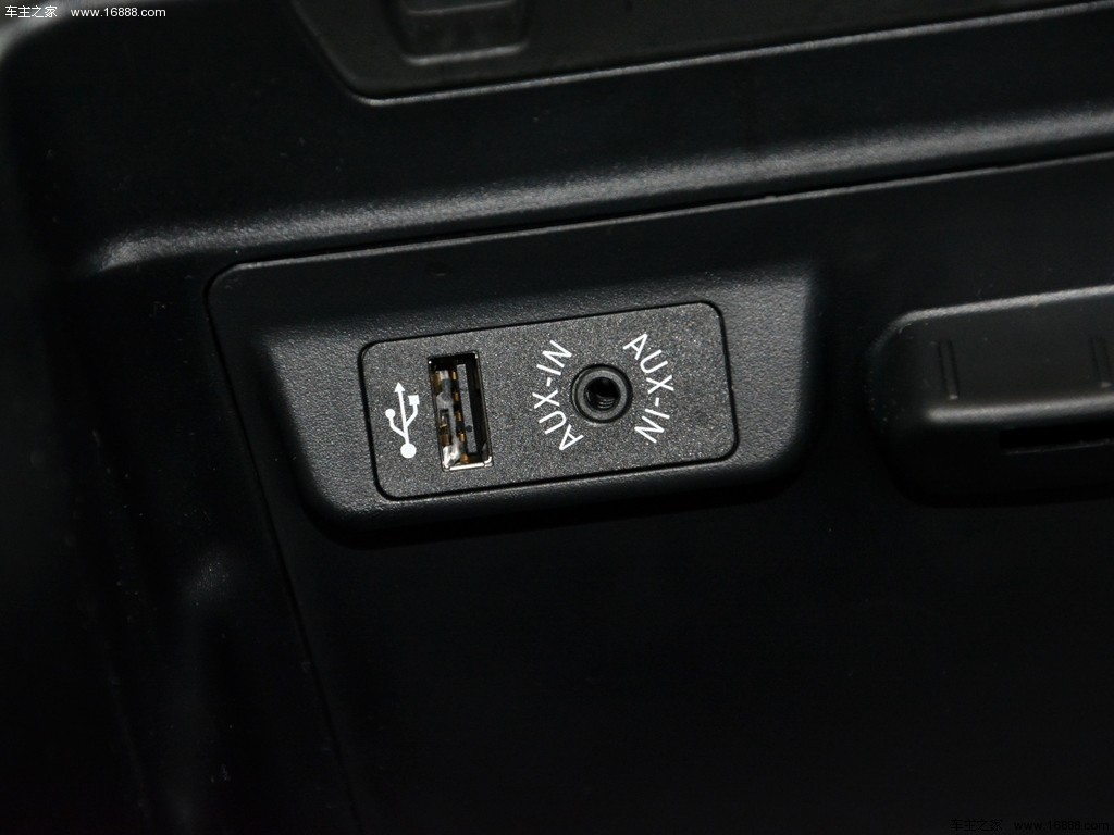 宝马X615款 xDrive35i 豪华型