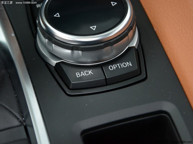 宝马X615款 xDrive35i 豪华型