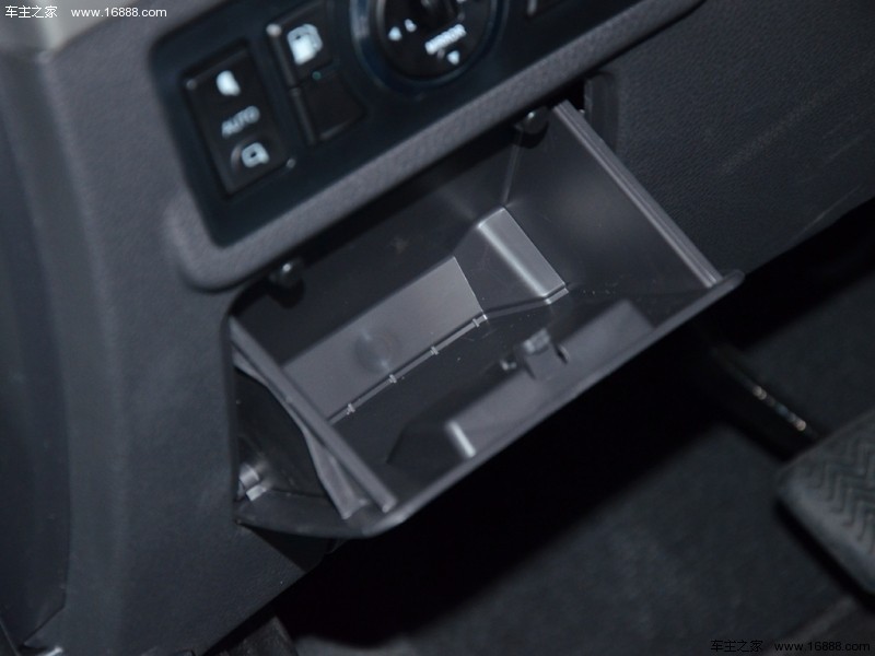 比亚迪S7 2015款 2.0TID 旗舰型