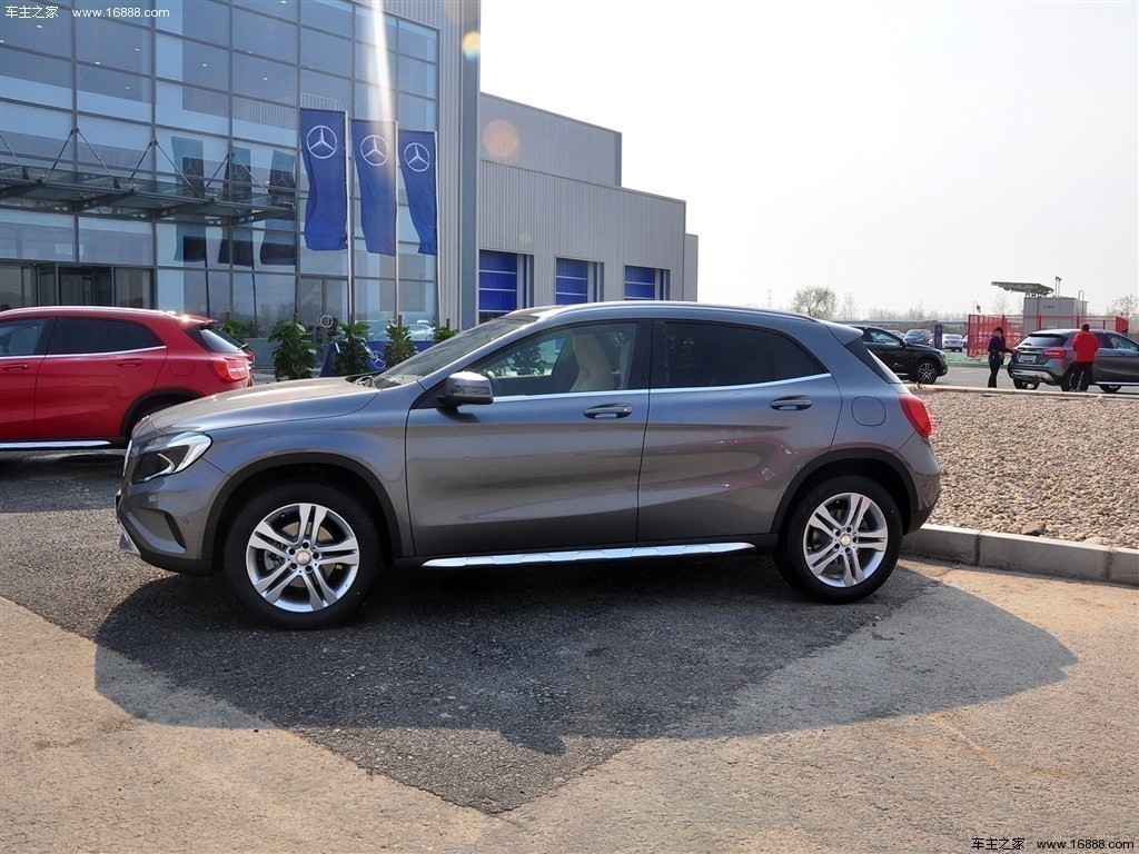 奔驰GLA2015款 GLA 200