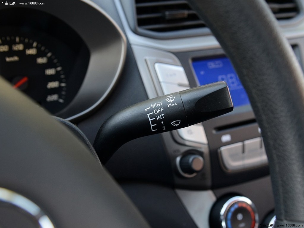 海马M32014款1.5L CVT精英型