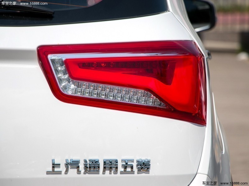 宝骏5602015款 1.8L 手动精英型