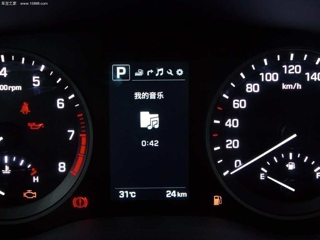 途胜15款1.6T DLX DCT 4WD