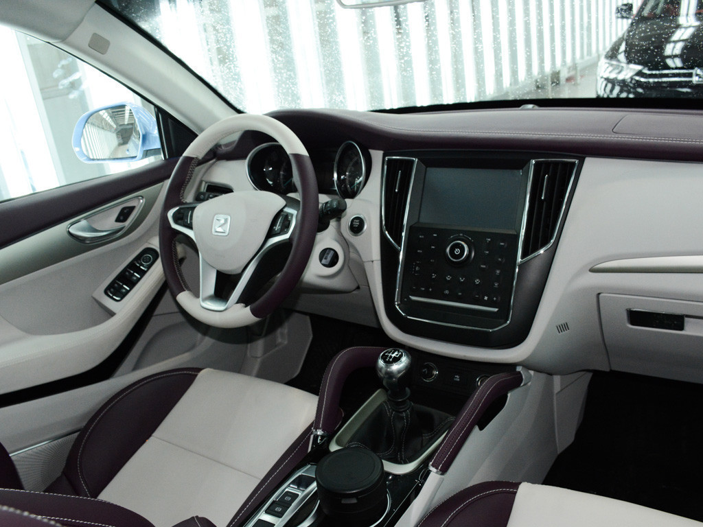 棕色 米色-千山暮雪|众泰sr7内饰图片 – 车主之家