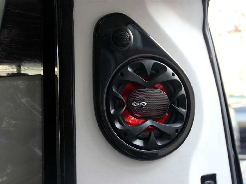 新凯威霆 2015款 3.0L 标准型