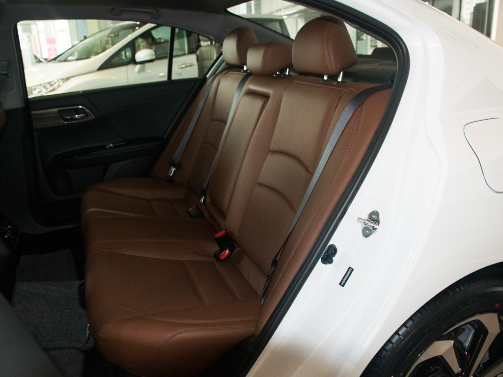 雅阁 2016款 2.4L 智尊版