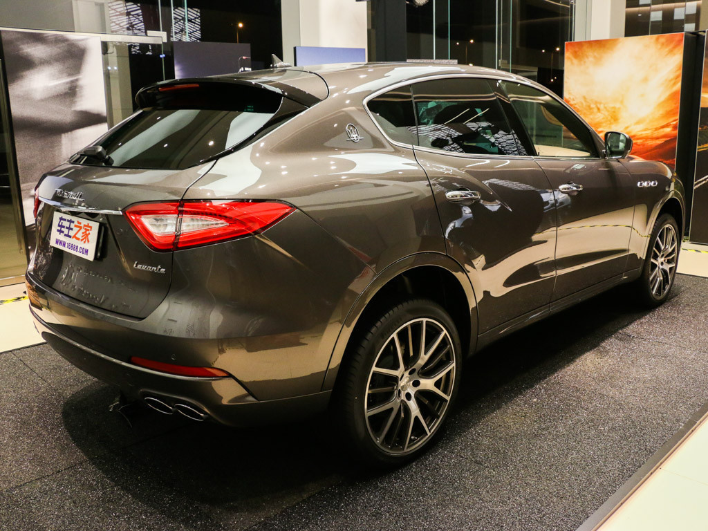 Levante 2016款 3.0T Levante S