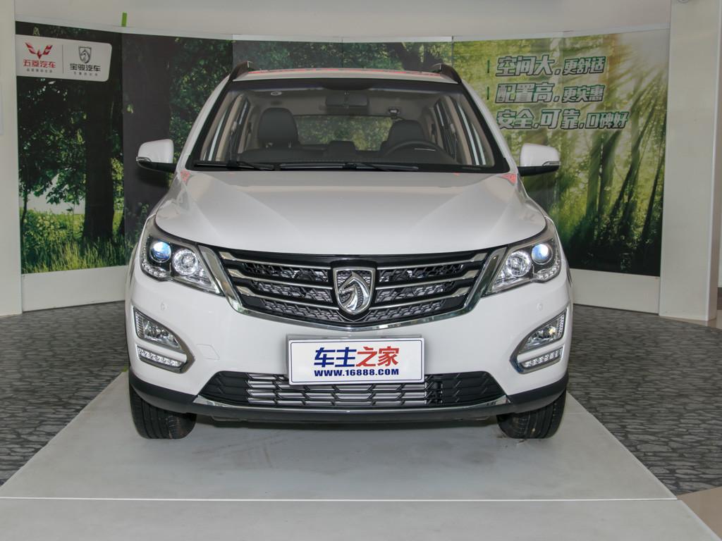 宝骏560 2016款 1.5T 手动豪华型
