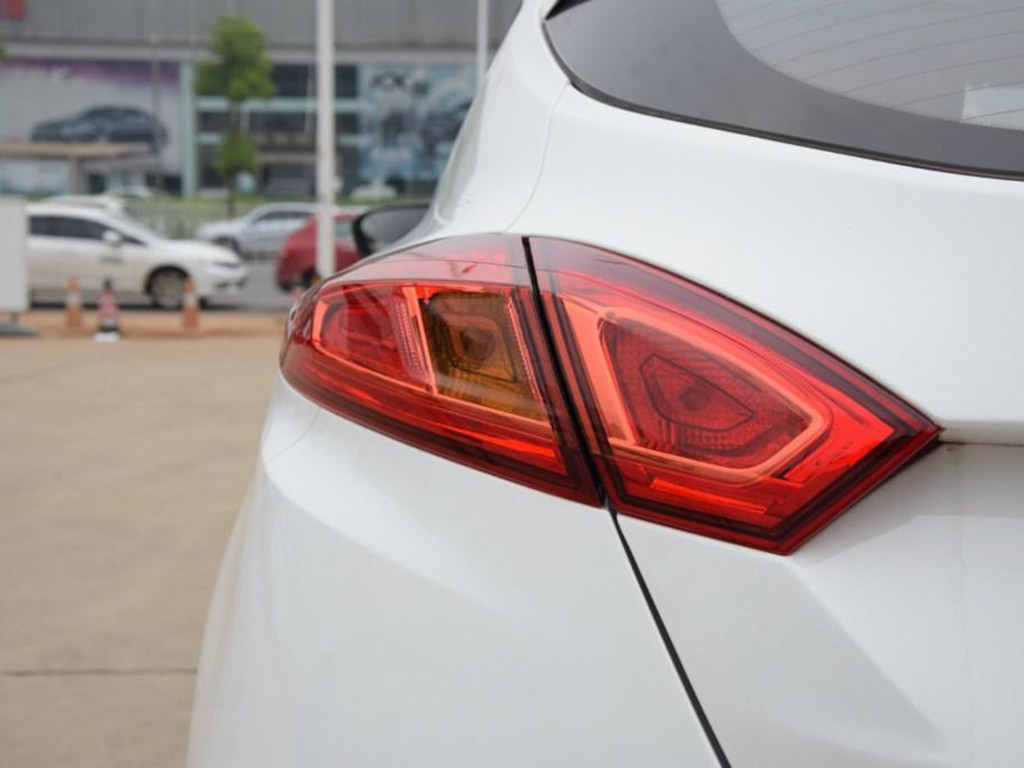 逸动 2016款 XT 1.6L GDI 手动致酷型
