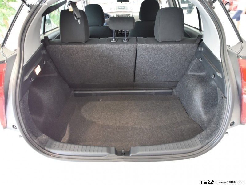 YARiS L 致炫 2016款 改款 1.5E CVT魅动版