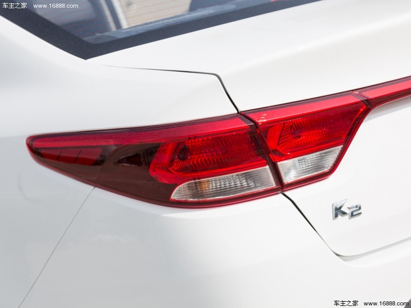 起亚K2 2017款  三厢 1.6L AT Premium