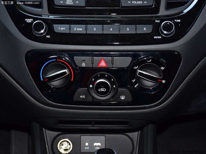 悦纳RV 2017款 1.4L 自动活力版SPORT