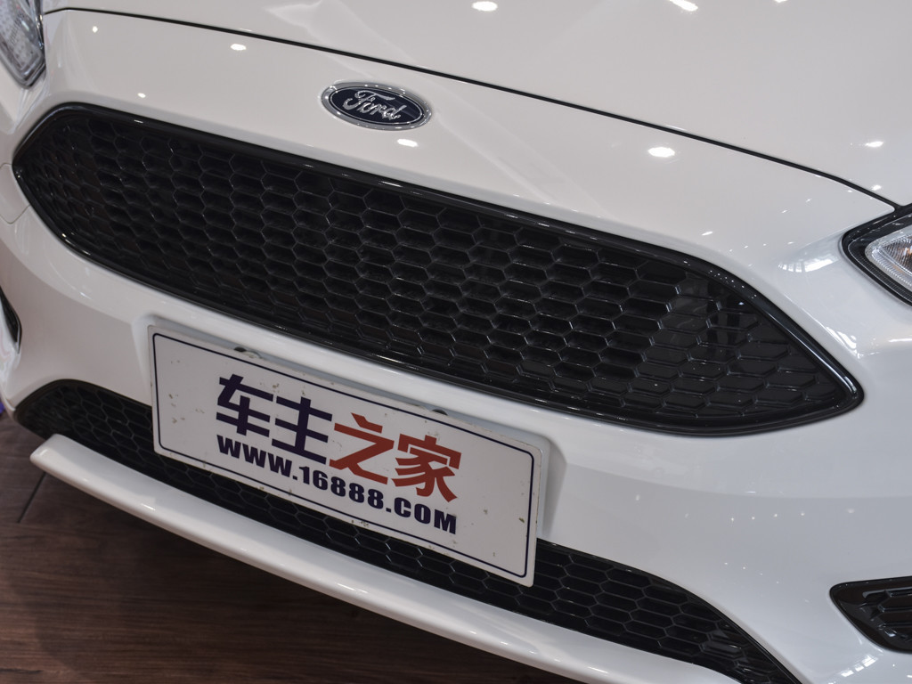 福克斯2017款 1.5T CTCC 限量版（指导价：15.33万）