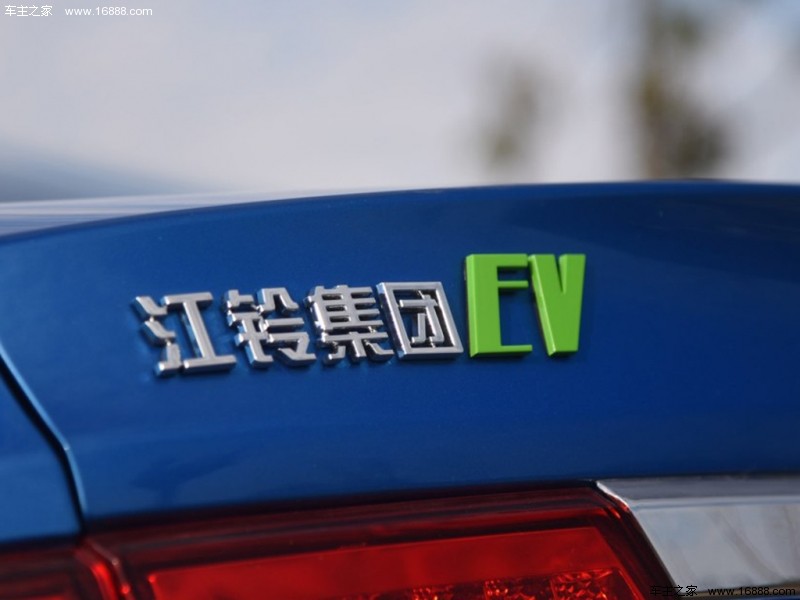 江铃E1602017款 舒适型（指导价：13.98万）