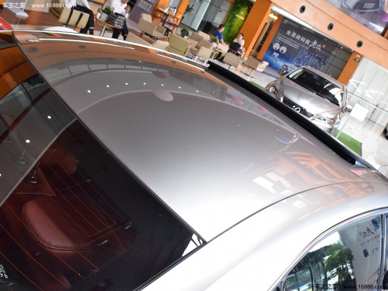 雷克萨斯IS2017款 300 F SPORT版（指导价：36.90万）