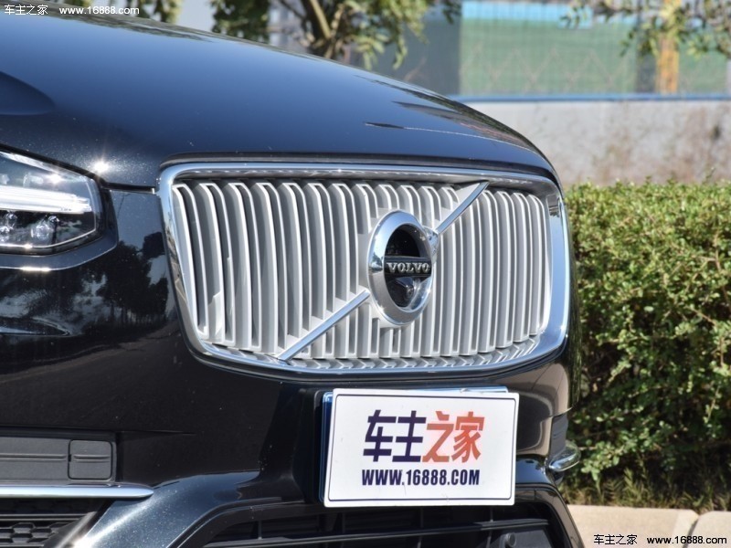 沃尔沃XC90加版加规版 2018款 2.0T  T6 7座 Momentum  