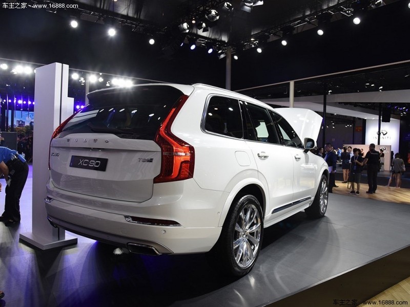 沃尔沃XC90插电式混动2018款 E驱混动 2.0T T8 个性运动版 7座