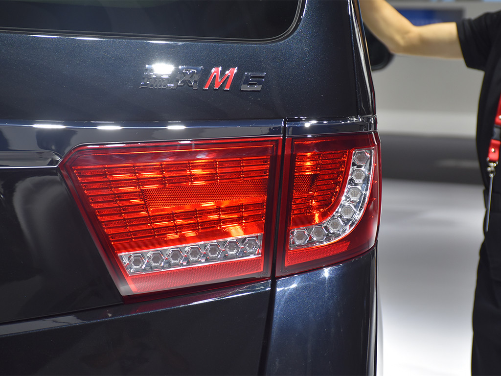 瑞风M62018款 2.0T 旗舰型