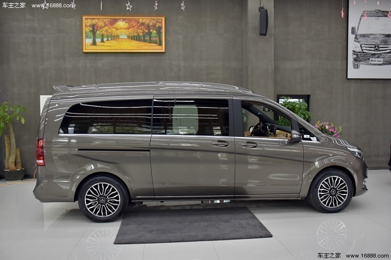 奔驰V级欧版2016款 V250 CDI 自动 马可波罗房车