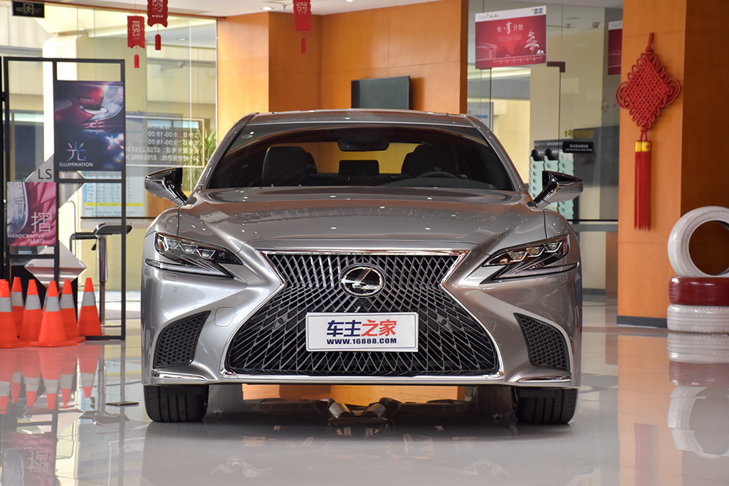 雷克萨斯LS2018款 350 豪华版