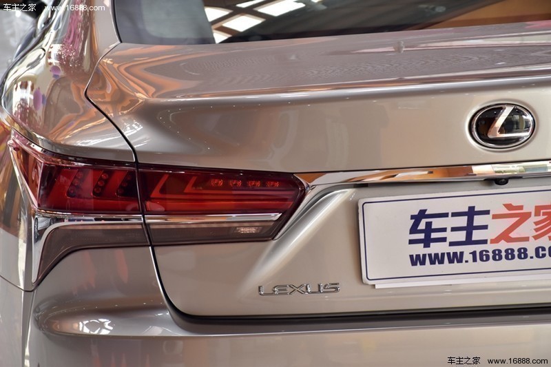雷克萨斯LS2018款 350 豪华版