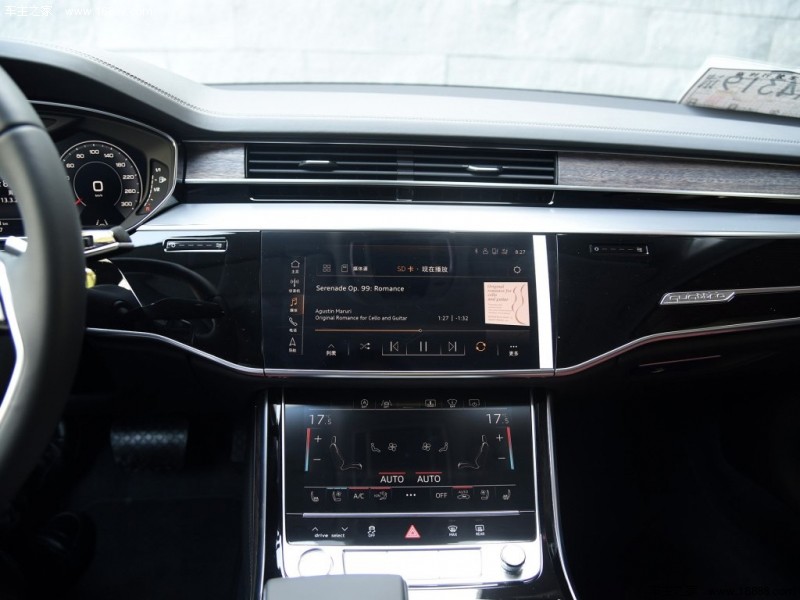 奥迪A82018款 A8L 55 TFSI quattro豪华型