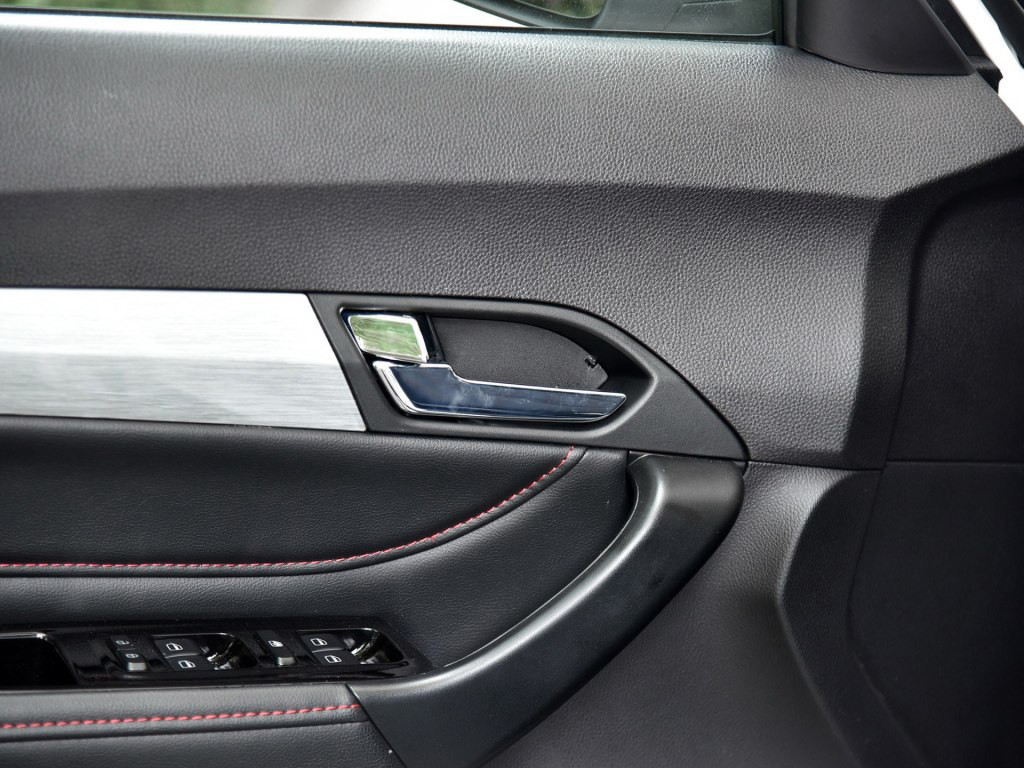 凯翼X32018款 1.6L CVT智尊版