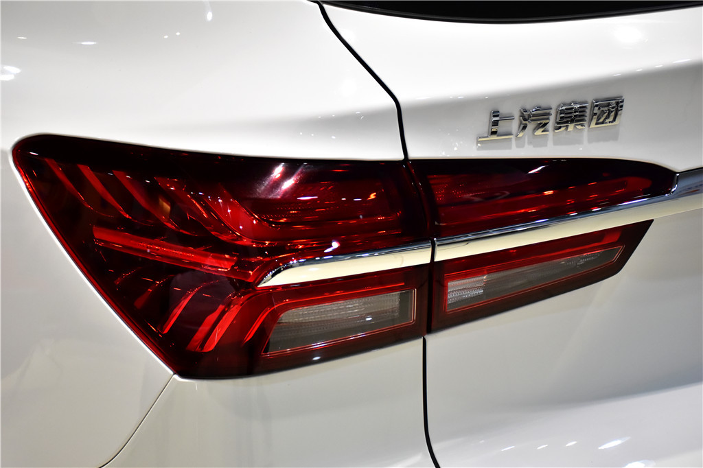 荣威RX52019款 30T 两驱自动Ali智联网铂金版