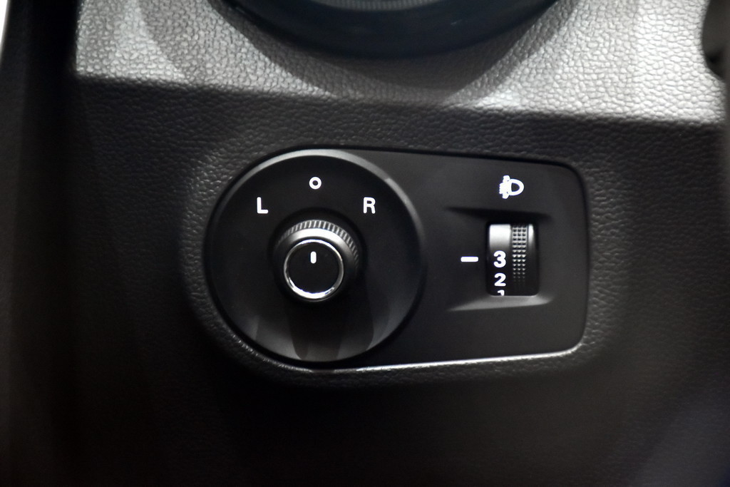 名爵ZS2018款 1.5L 自动豪华版