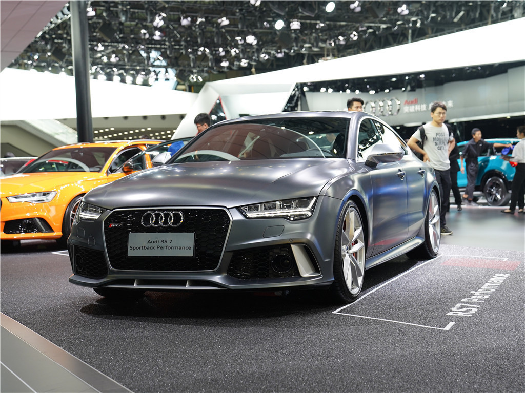 奥迪RS 77 2016款 RS 7 4.0T Sportback performance