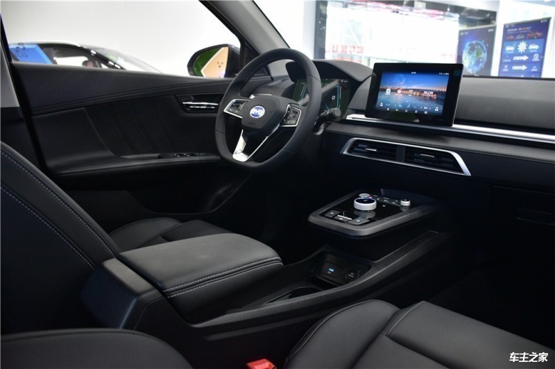 车型图片 比亚迪 比亚迪e3 内饰图片                          13.