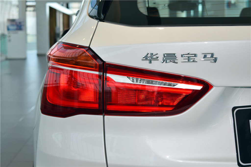 宝马X1新能源 2020款 xDrive30Le 尊享型
