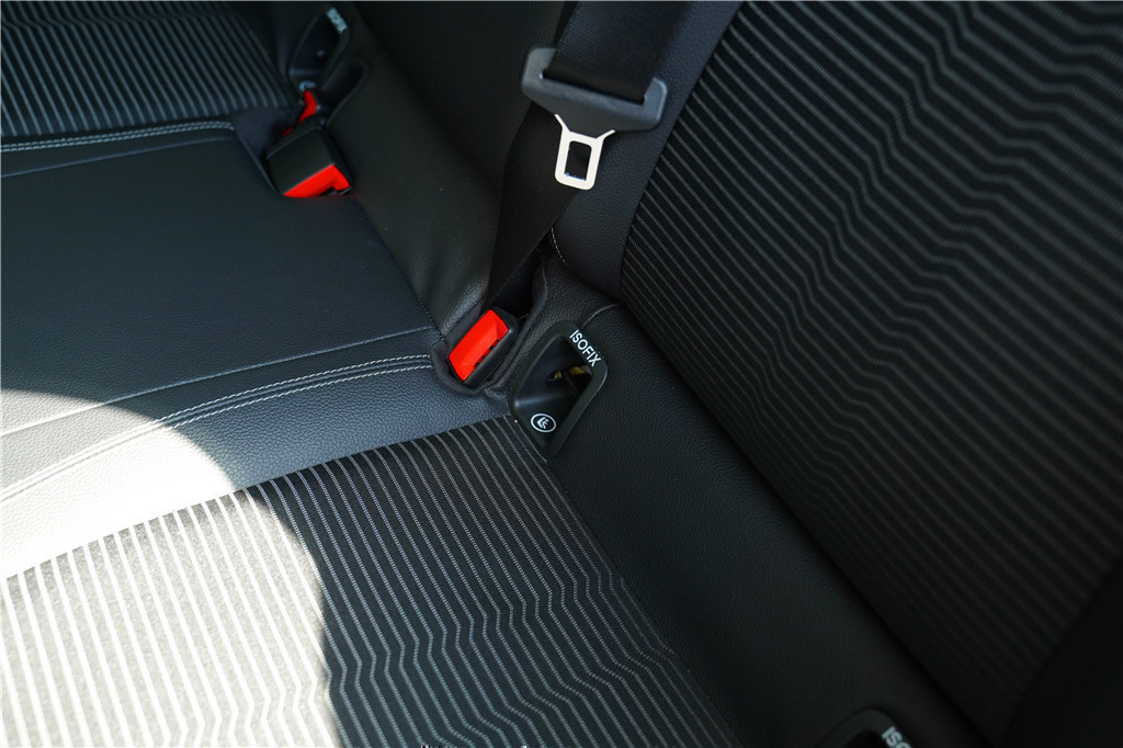 奔驰A级(进口) 2020款 A 220 4MATIC