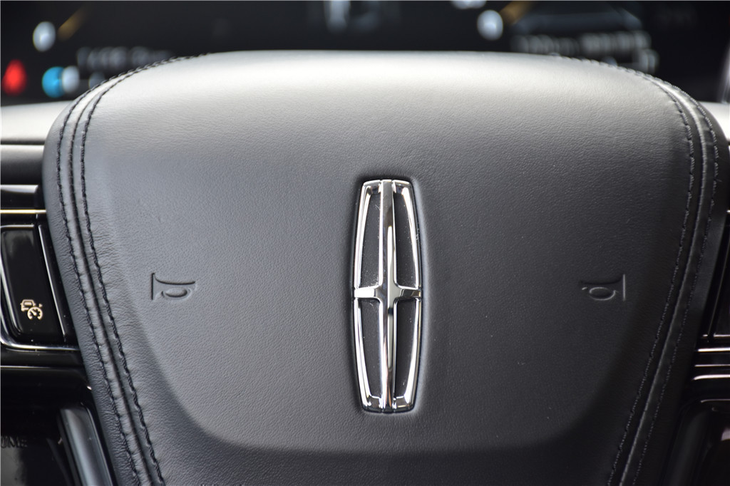 飞行家(进口) 2020款 3.0T V6全驱尊雅版