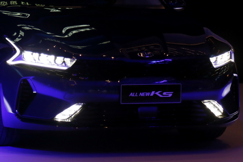 起亚K52020款