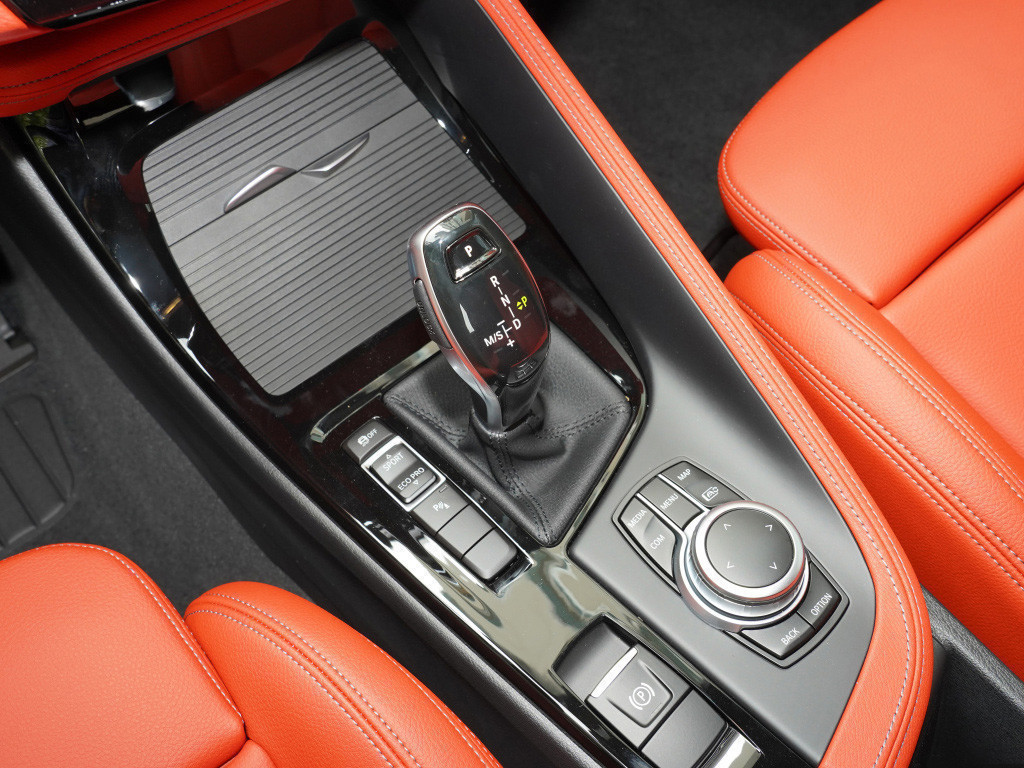 宝马X2 2021款 sDrive25i 领先型M越野套装