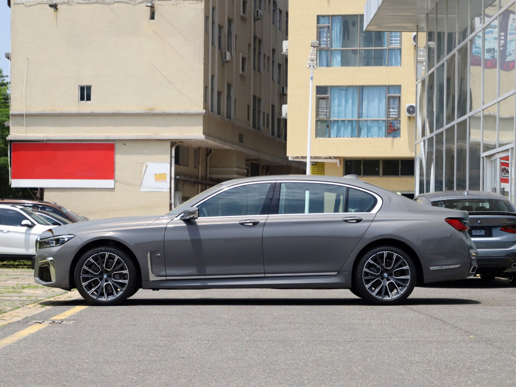 宝马7系 2019款 740Li xDrive 行政型 M运动套装