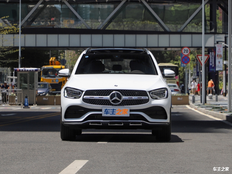 奔驰GLC2022款 改款三 GLC 260 L 4MATIC 动感型