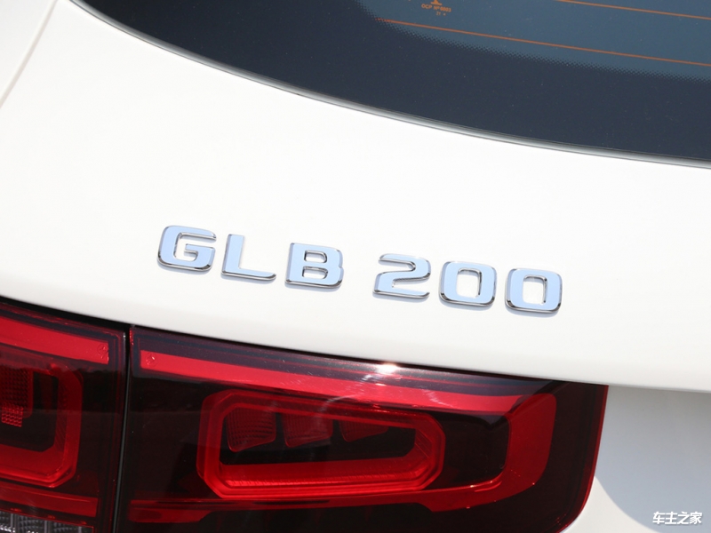 奔驰GLB2022款 改款二 GLB 200 动感型