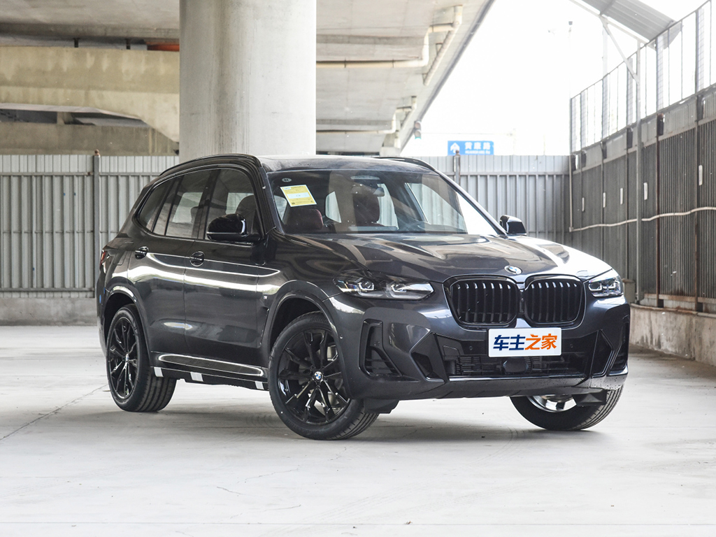 宝马X32022款 改款 xDrive30i 尊享型 M曜夜套装