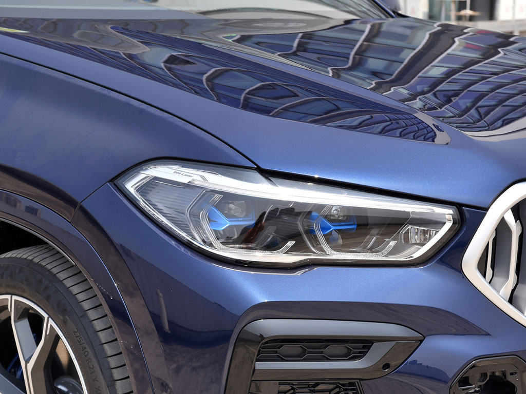 宝马X62022款 改款 xDrive40i 尊享型 M运动套装